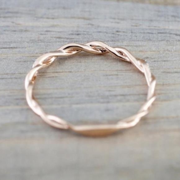 NEW 18K ROSE GOLD DIAMOND ETERNITY RING, CUTE RING, SHINY RING. - Picture 4 of 5